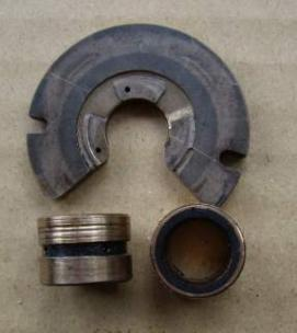 Circuito de óleo ou óleo sujo, qualidade de óleo ruim causa orifícios de óleo de rolamento flutuante, tanques de óleo em um grande número de impurezas e acúmulo de coca -cola, o desgaste do rolamento flutuante seriamente. - Alfredturbo